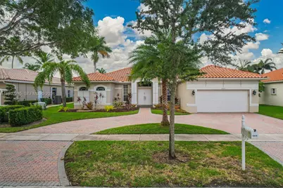 16418 NW 14th St, Pembroke Pines, FL 33028 - Photo 2
