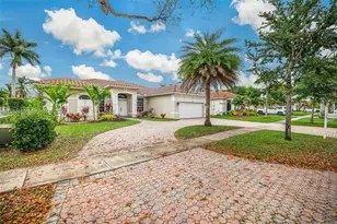 16418 NW 14th St, Pembroke Pines, FL 33028 - Photo 4