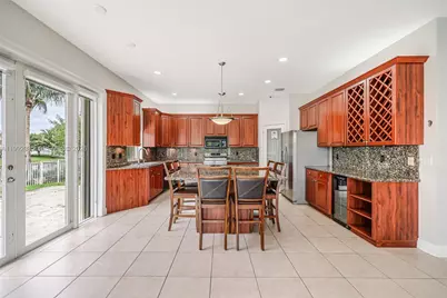 16418 NW 14th St, Pembroke Pines, FL 33028 - Photo 32