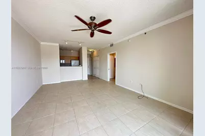 [Address not provided], West Palm Beach, FL 33401 - Photo 6