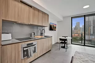 121 NE 5, Miami, FL 33132 - Photo 4