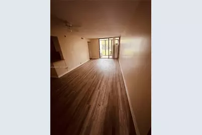 211 Lake Pointe Dr #110, Oakland Park, FL 33309 - Photo 12