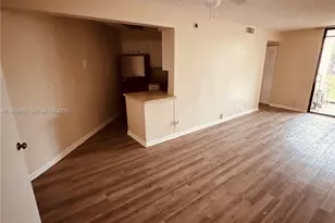 211 Lake Pointe Dr, Oakland Park, FL 33309 - Photo 2