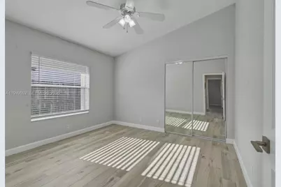 13070 NW 19th St, Pembroke Pines, FL 33028 - Photo 20