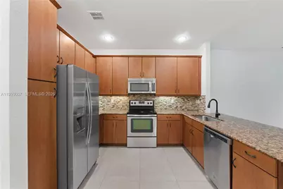 13012 N Riverwalk Cir N, Plantation, FL 33325 - Photo 6