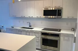 55 SW 9th St, Miami, FL 33130 - Photo 4