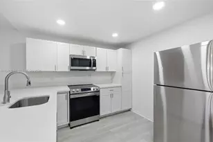 7950 W McNab Rd, Tamarac, FL 33321 - Photo 6