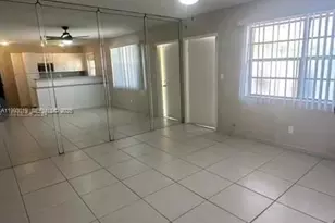 1755 Venice Ln, North Miami, FL 33181 - Photo 6