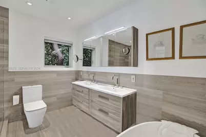 9301 N Bayshore Dr, Miami Shores, FL 33138 - Photo 28