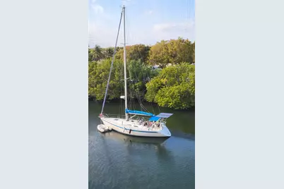 3401 N Country Club Dr #402, Aventura, FL 33180 - Photo 1