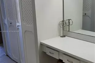 3401 N Country Club Dr, Aventura, FL 33180 - Photo 26