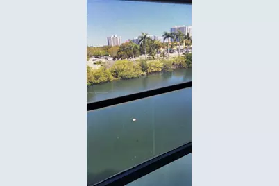 3401 N Country Club Dr #402, Aventura, FL 33180 - Photo 8