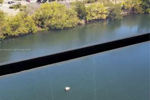 3401 N Country Club Dr, Aventura, FL 33180 - Photo 8