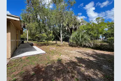 13587 N 77th Pl N, Unincorporated Palm Beach County, FL 33412 - Photo 6