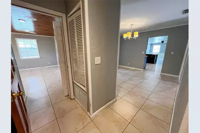13587 N 77th Pl N, Unincorporated Palm Beach County, FL 33412 - Photo 32