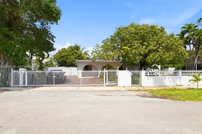 1271 W 83rd St, Hialeah, FL 33014 - Photo 14