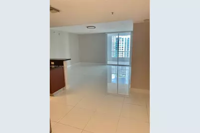 170 SE 14th St #2208, Miami, FL 33131 - Photo 4