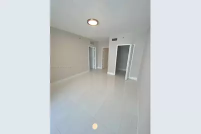 170 SE 14th St #2208, Miami, FL 33131 - Photo 16