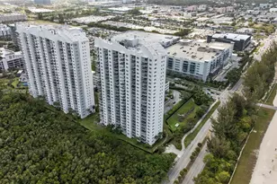 15051 Royal Oaks Ln, North Miami, FL 33181 - Photo 46