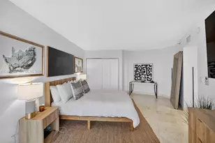 1000 Island Blvd, Aventura, FL 33160 - Photo 32