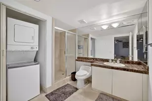 1000 Island Blvd, Aventura, FL 33160 - Photo 10