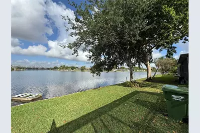 1490 NW 113th Way, Pembroke Pines, FL 33026 - Photo 26