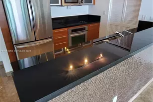 253 NE 2nd St, Miami, FL 33132 - Photo 22