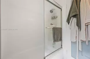 750 Espanola Way, Miami Beach, FL 33139 - Photo 16