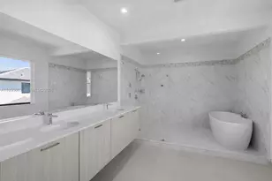 8019 NW 46th Terrace, Doral, FL 33166 - Photo 14