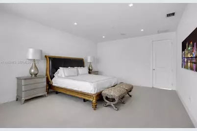 8019 NW 46th Ter, Doral, FL 33166 - Photo 12