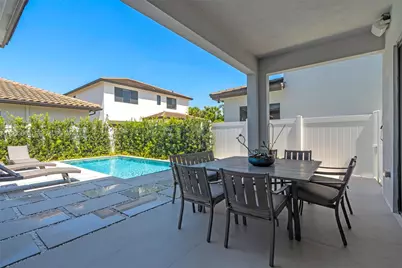 8019 NW 46th Ter, Doral, FL 33166 - Photo 30