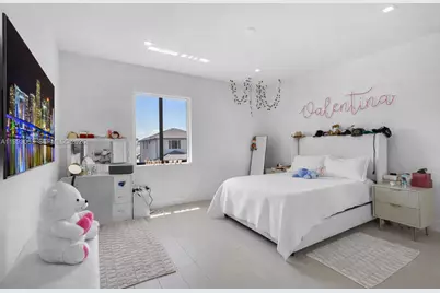 8019 NW 46th Ter, Doral, FL 33166 - Photo 18