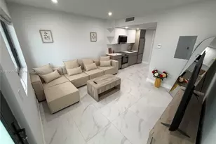 944 Jefferson Ave, Miami Beach, FL 33139 - Photo 1