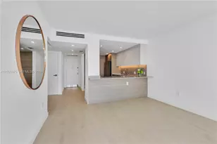 20100 W Country Club Dr, Aventura, FL 33180 - Photo 8