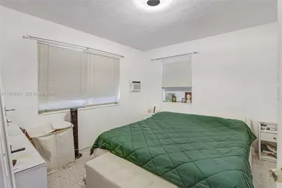 3675 NW 5th St, Miami, FL 33125 - Photo 6