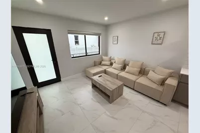 944 Jefferson Ave #15, Miami Beach, FL 33139 - Photo 4