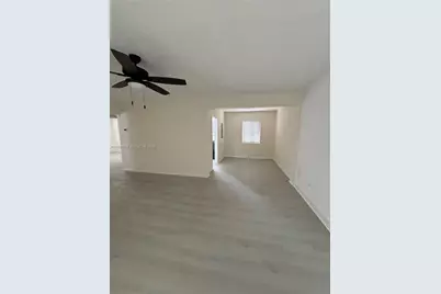 8530 Crespi Blvd #8520, Miami Beach, FL 33141 - Photo 12