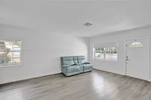 4326 NW 4th St, Miami, FL 33126 - Photo 14