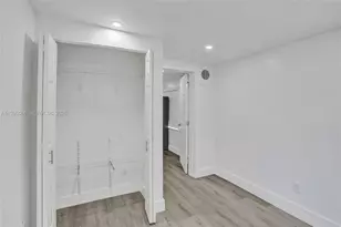 4326 NW 4th St, Miami, FL 33126 - Photo 32