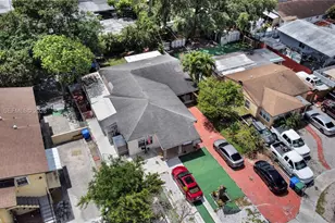 4326 NW 4th St, Miami, FL 33126 - Photo 4