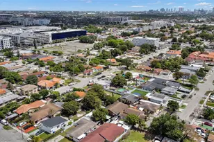 4326 NW 4th St, Miami, FL 33126 - Photo 14