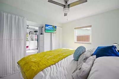 350 NE 59th St, Oakland Park, FL 33334 - Photo 14