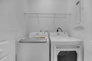 2425 SE 28th Dr, Homestead, FL 33035 - Photo 6