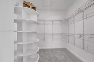 2425 SE 28th Dr, Homestead, FL 33035 - Photo 10