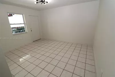 951 SW 7th St #4, Miami, FL 33130 - Photo 2