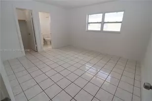 951 SW 7th St, Miami, FL 33130 - Photo 12