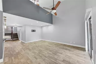 6192 Laurel Ln, Tamarac, FL 33319 - Photo 14