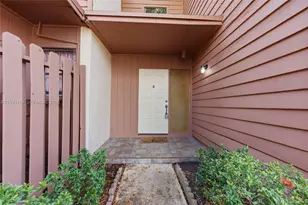 6192 Laurel Ln, Tamarac, FL 33319 - Photo 4