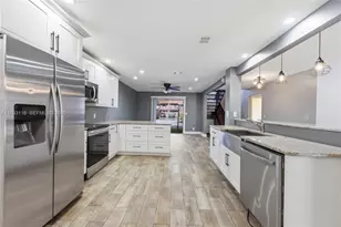 6192 Laurel Ln, Tamarac, FL 33319 - Photo 10