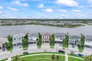 12609 Solana Bay Cir, Palm Beach Gardens, FL 33412 - Photo 6